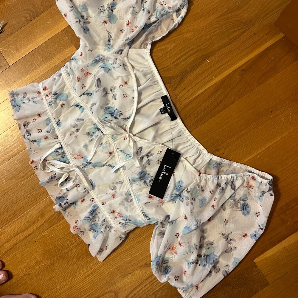 LULUS BUTTERFLY CROP TOP